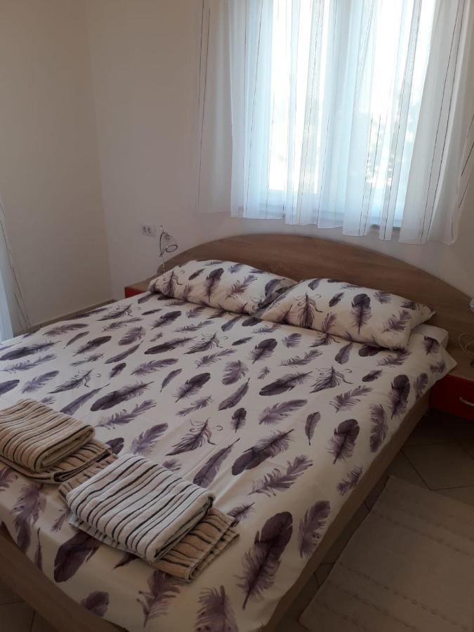 Apartments Sandra Palit Exterior photo